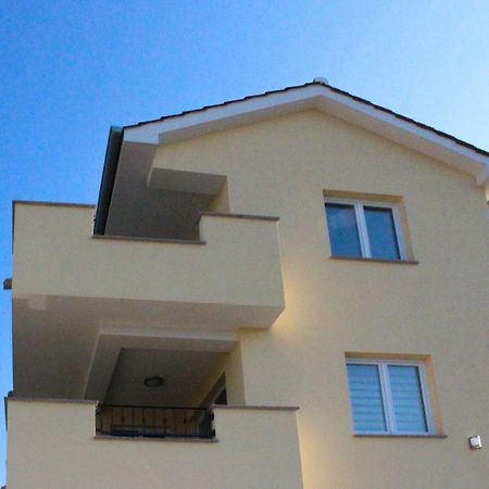 Apartmani Marin Врбник Экстерьер фото